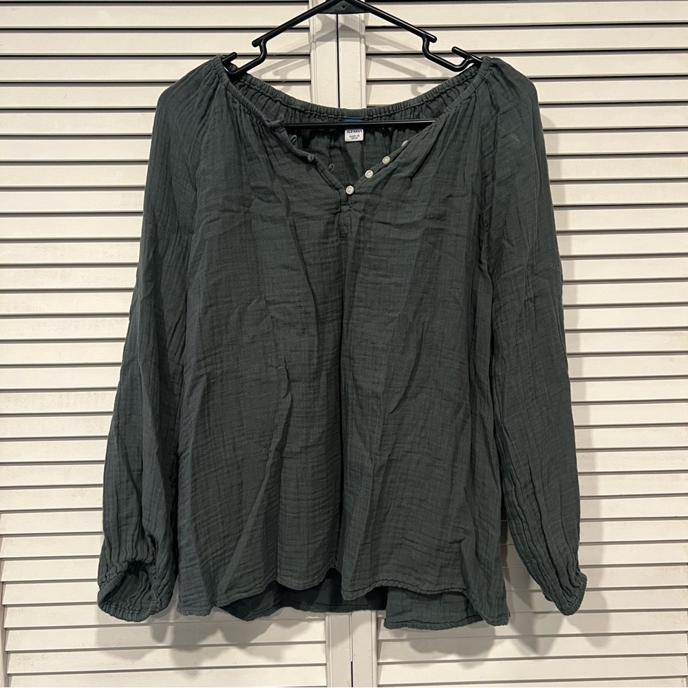 Old Navy Longsleeve